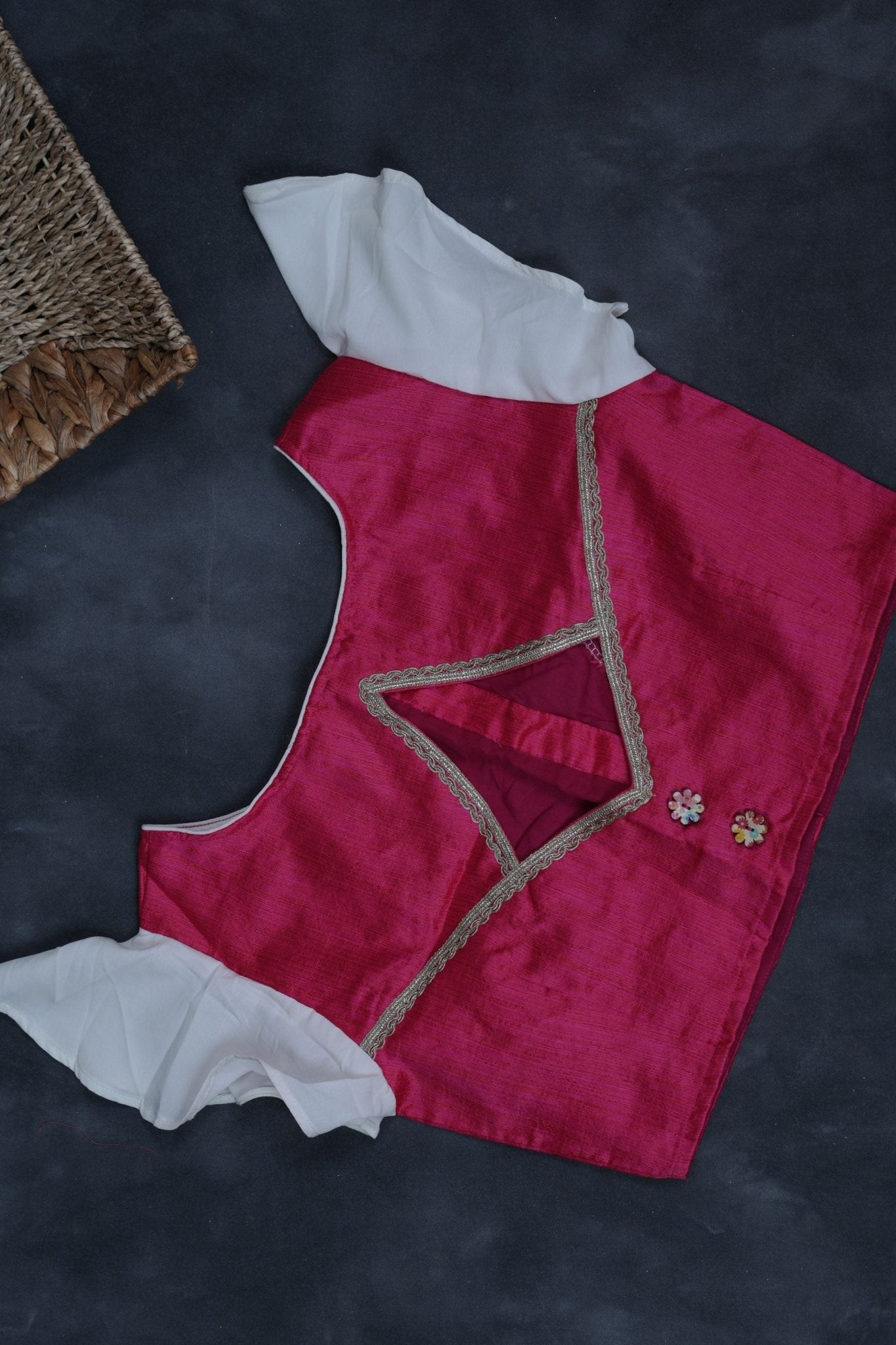 Pure Georgette Saree: Sequin Elegance, Contrast Embroidery and Blouse SAREE JCS Fashions