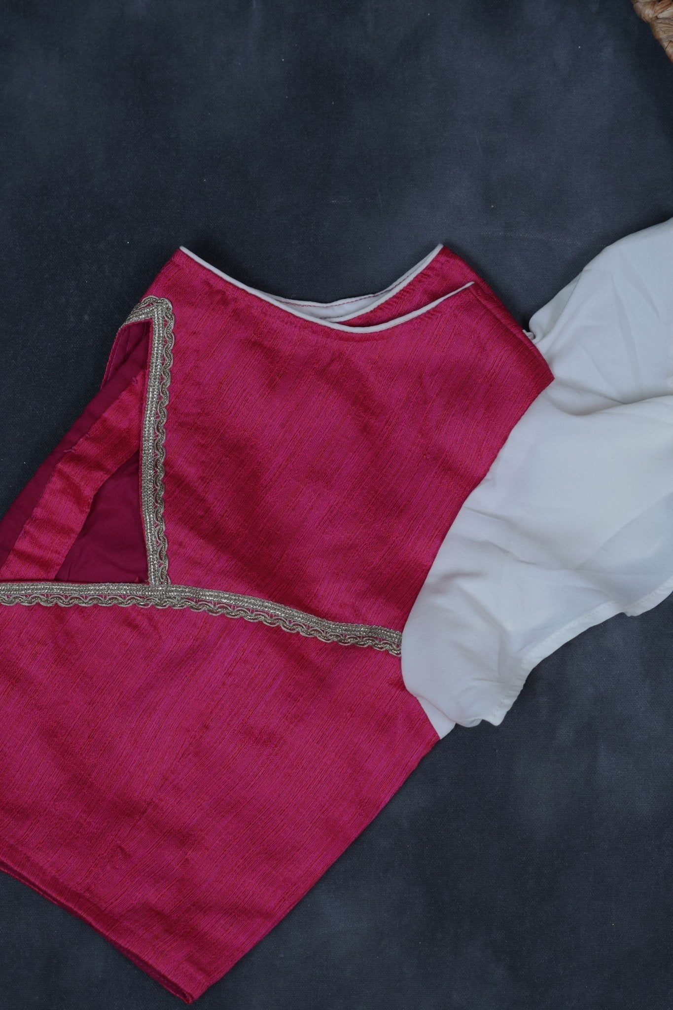 Pure Georgette Saree: Sequin Elegance, Contrast Embroidery and Blouse SAREE JCS Fashions