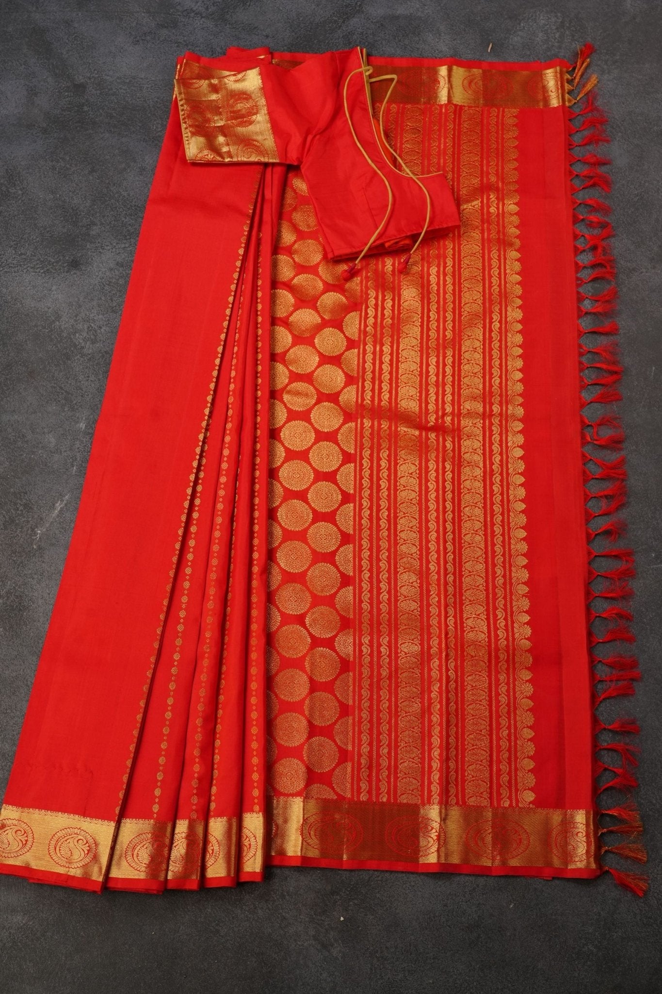 Pure Kanchipuram Saree: Gold and Copper Zari Butties & Stitched Blouse - JCS Fashions