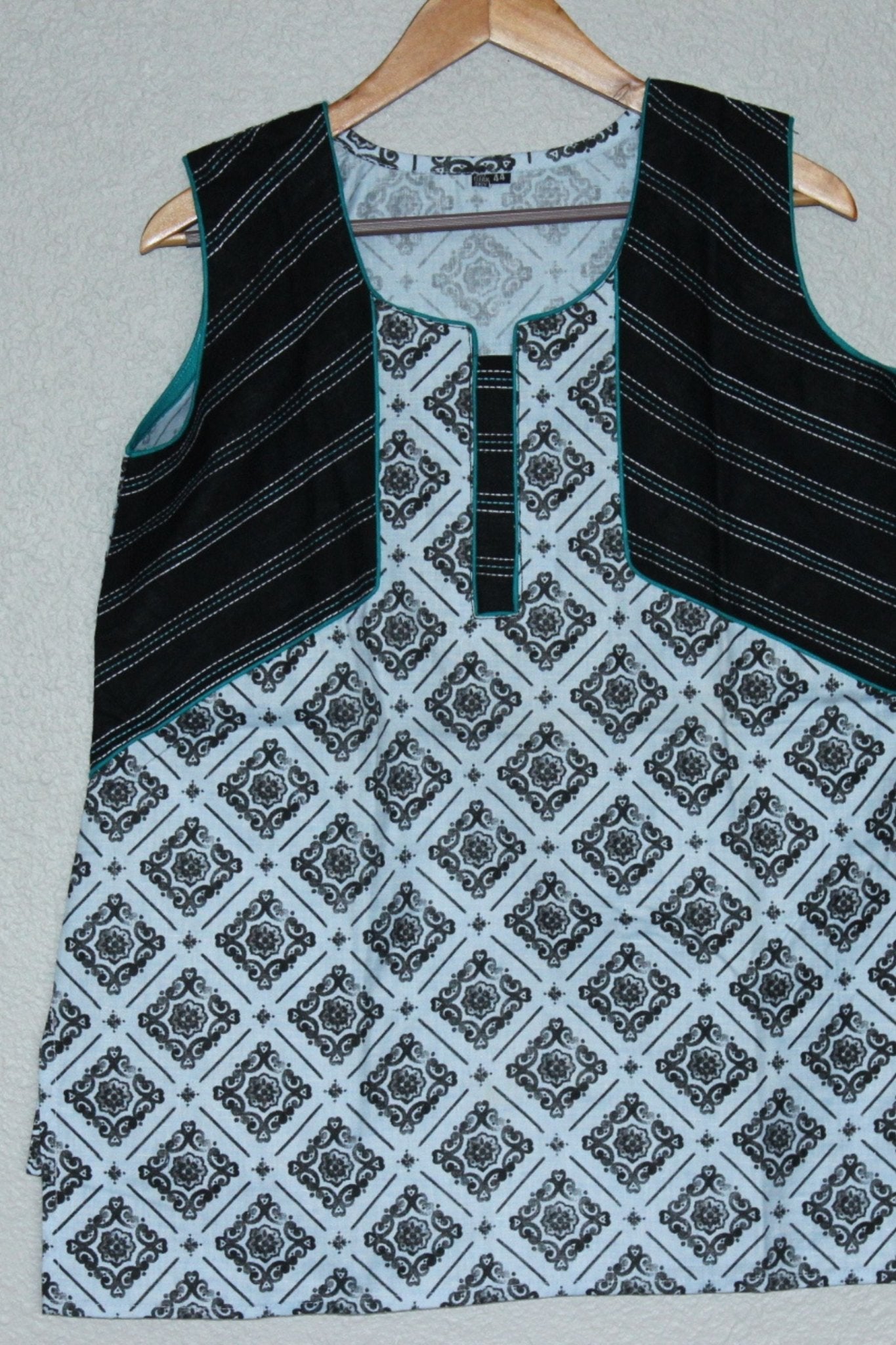 Short - Length Cotton Kurti with Attached Sleeves - 28" - JCSFashions - JCS Fashions
