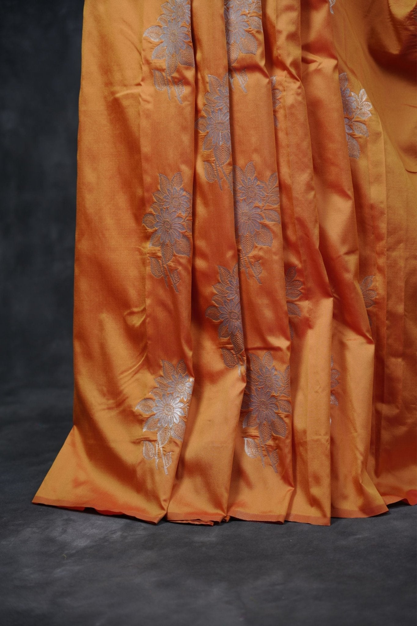 Soft Silk Sarees with Allover Antic and Silver Motifs at JCS Fashions SAREE JCS Fashions