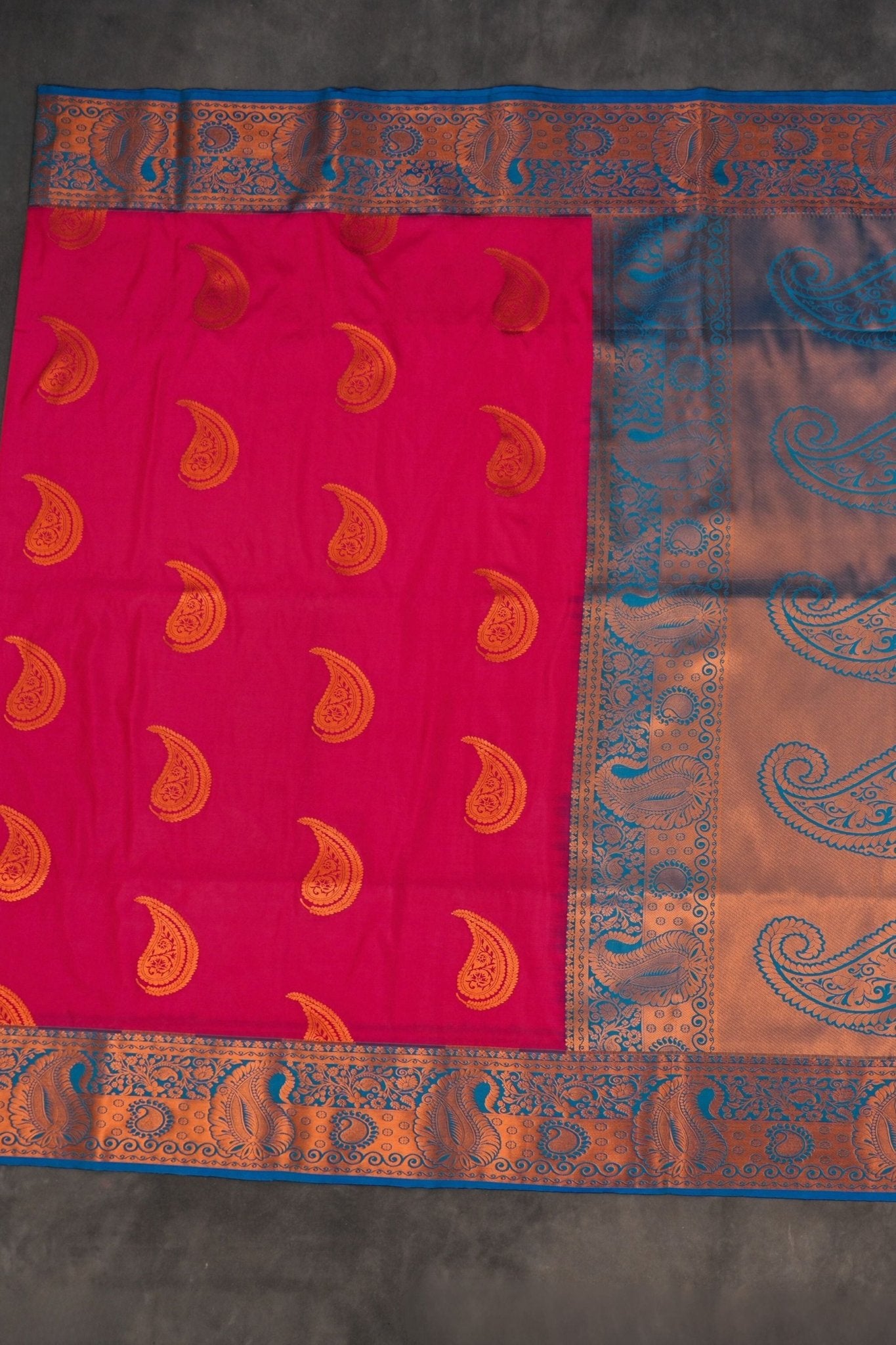 Traditional Elegance: Kanchipuram Blended Silk Saree with Rich Pallu Saree JCS Fashions