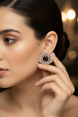 Very elegant, Beautiful and light weight Stone Stud earring