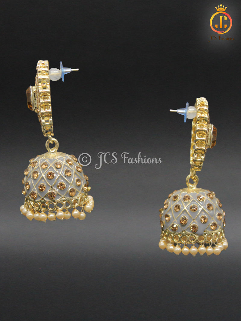 Kundan Jhumka Earrings with Stones and Pearls