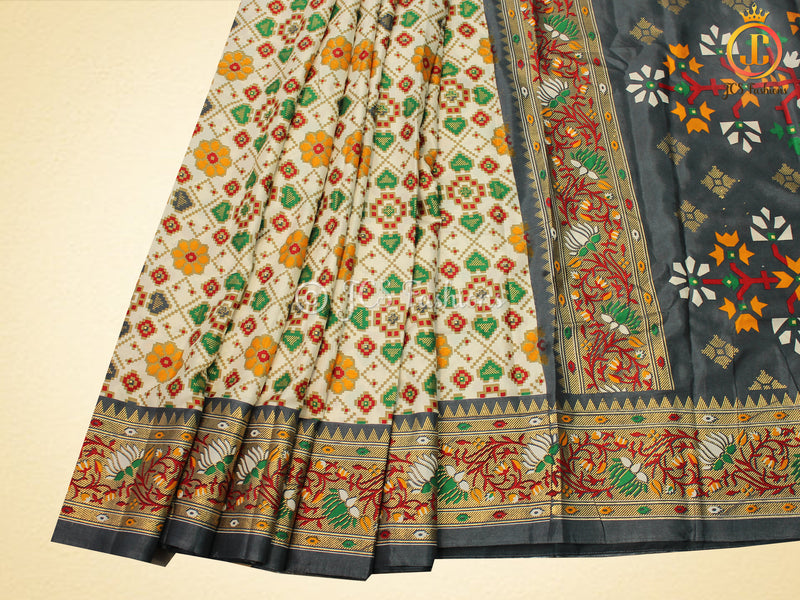 Beautiful Soft Silk Patola Print Saree With Printed Unstitched blouse