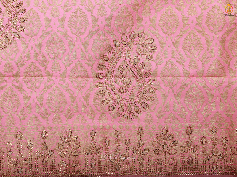 Banarasi Weaves Pure Silk Exclusive Saree With Contrast Blouse