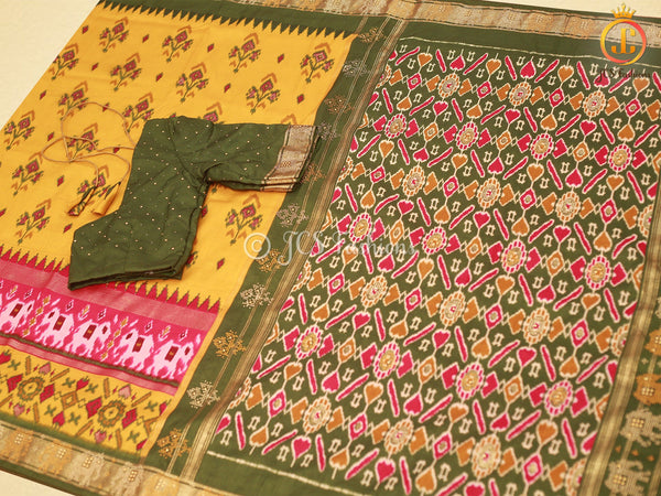 Patola Design Border Banarasi Munga Silk Saree With Blouse