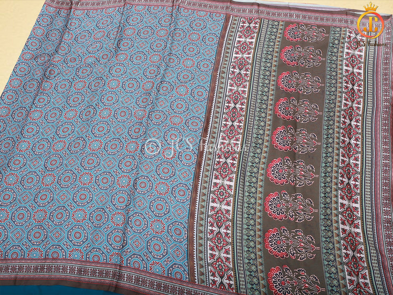 Soft Silky Smooth Crepe Silk Sarees With Contrast Digitally Printed Blouse