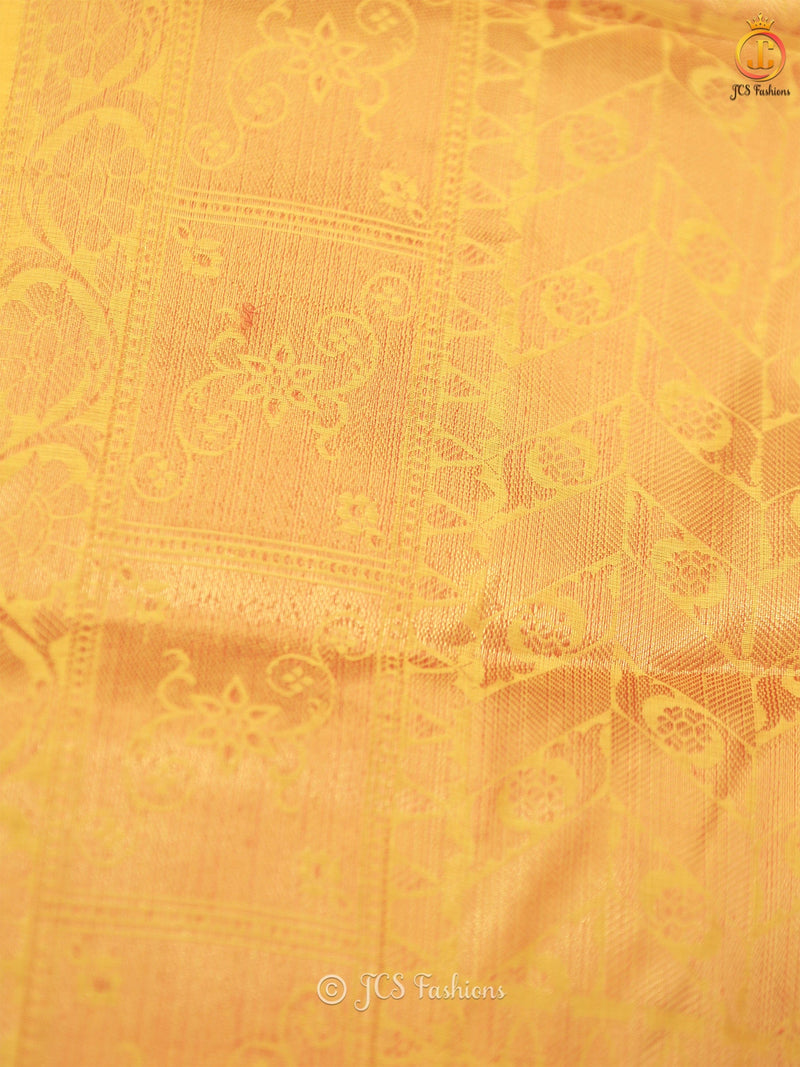 Elegant Indian Traditional Soft Silk Cotton Saree With Brocade Blouse