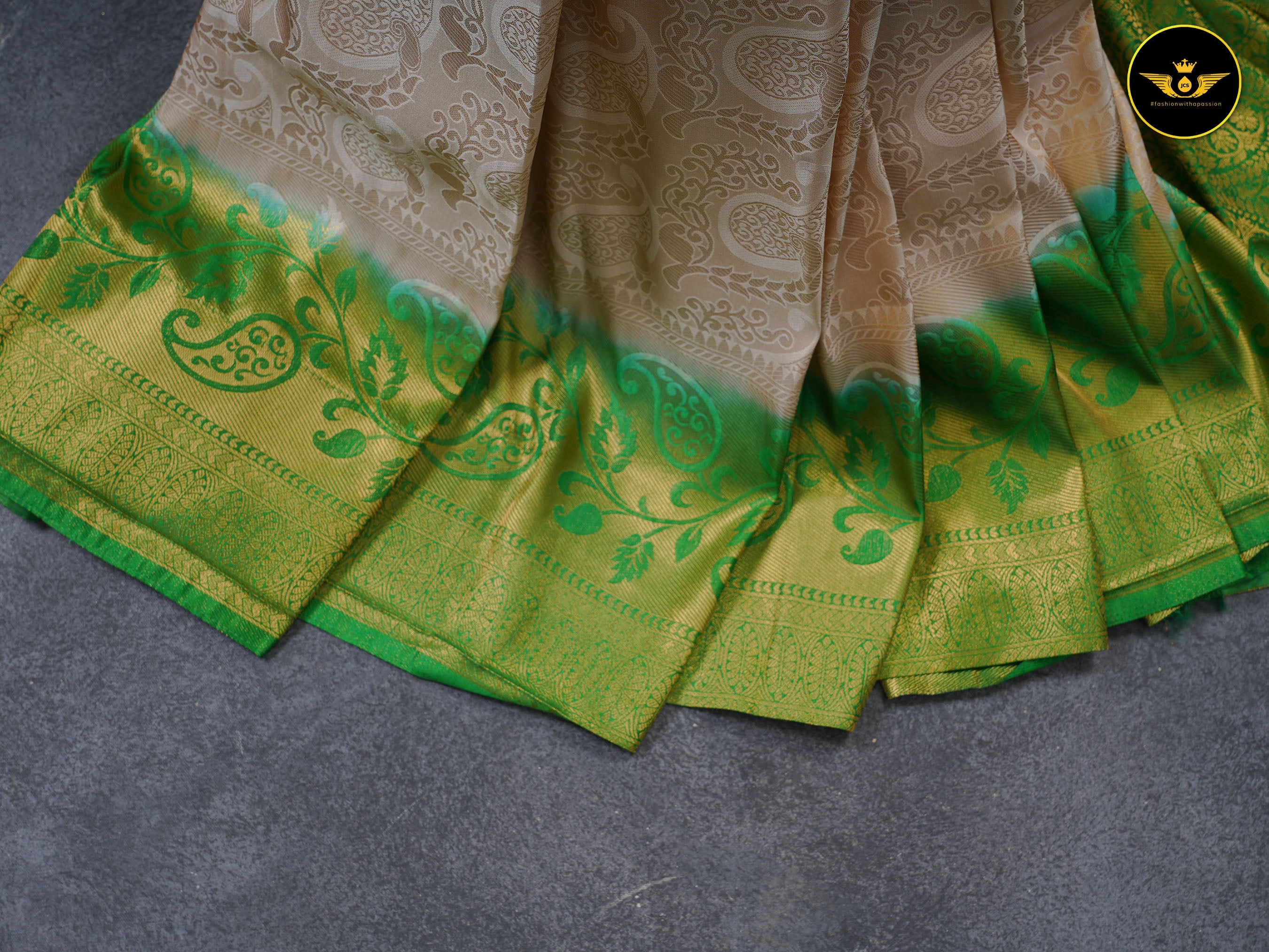 Fabulous Soft Silk Fabric Saree with Zari weaving and Contrast Border SAREE JCS Fashions