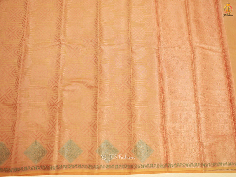 Traditional Exquisite Soft Silk Cotton Saree With Brocade Blouse