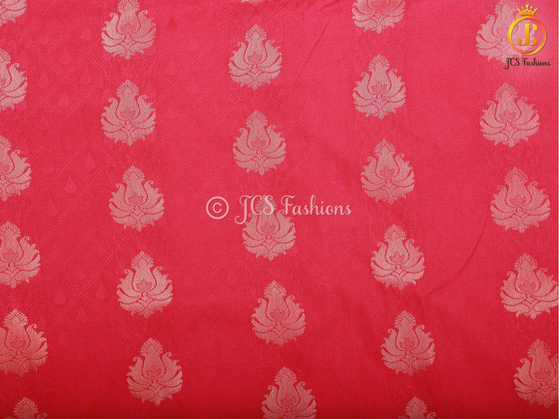 Dual-Shade Kanchipuram Blended Embossed Silk Saree With Blouse