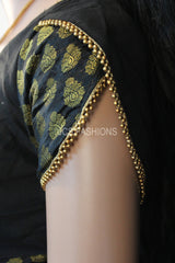 Lightweight Wrinkle Chiffon Saree with Gold Zari Buttes