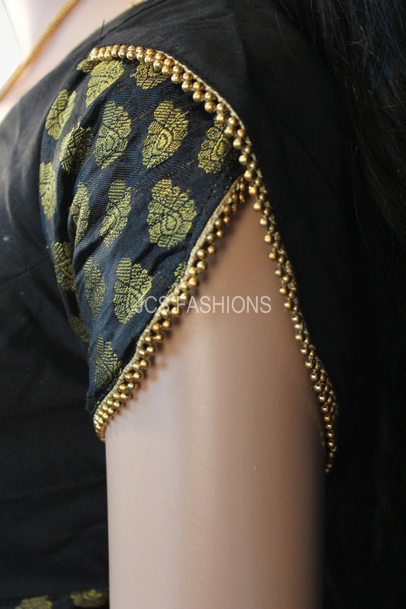 Lightweight Wrinkle Chiffon Saree with Gold Zari Buttes