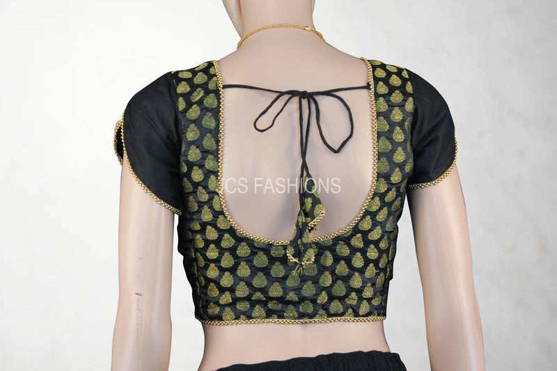 Lightweight Wrinkle Chiffon Saree with Gold Zari Buttes