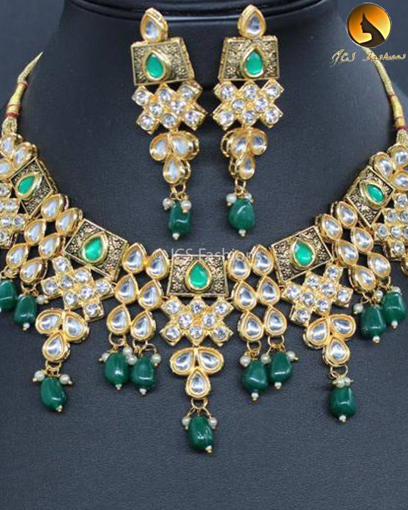 Handmade Kundan Necklace Set in Gold Polish