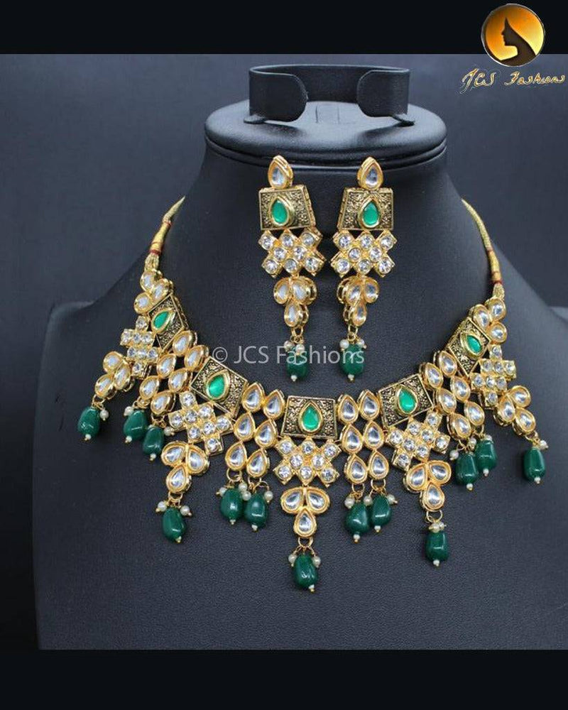 Handmade Kundan Necklace Set in Gold Polish