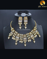 Handmade Kundan Necklace Set in Gold Polish