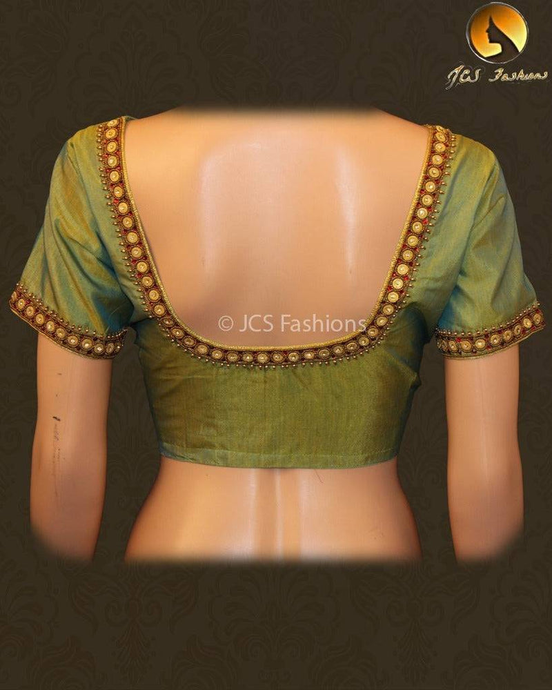 Semi Soft Silk Borderless Saree