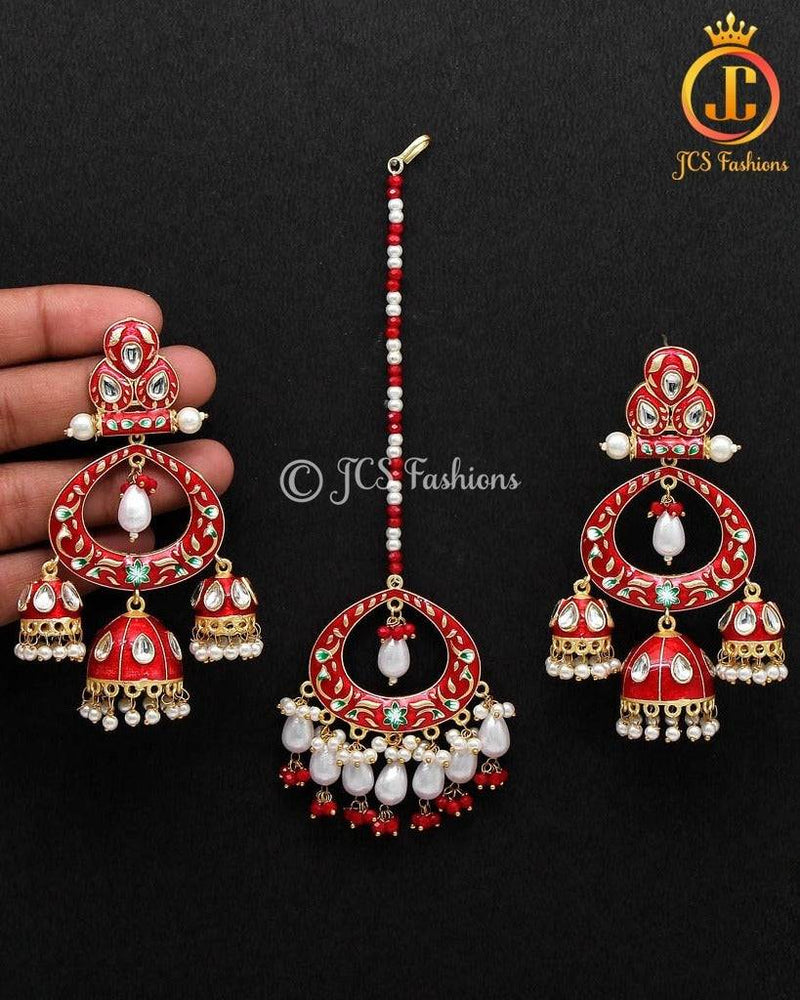 Eye-Catching Maroon Color Meenakari Earrings With Maang Tikka
